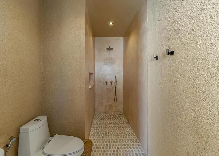 Zama - Earthy-chic 2br With Pool In Villa *
